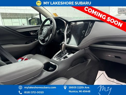 Used 2025 Subaru Outback Onyx Edition AWD/4WD image 13