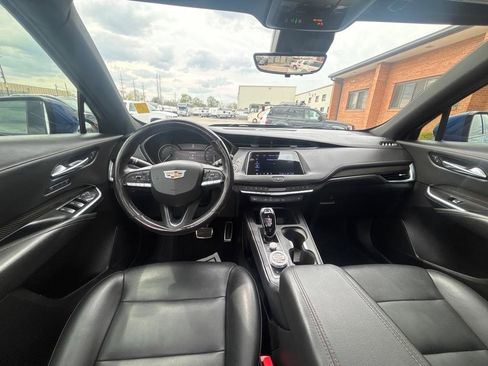 Used 2023 Cadillac XT4 Sport w/ Enhanced Visibility Package image 18