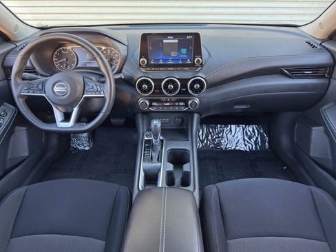 Used 2022 Nissan Sentra SV w/ All-Weather Package FWD image 11