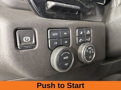 Used 2025 Chevrolet Silverado 1500 High Country w/ Technology Package image 9