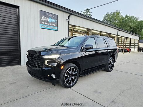 Used 2021 Chevrolet Tahoe RST w/ Luxury Package image 3