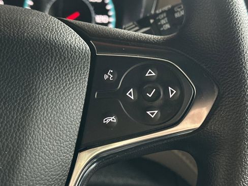 Certified 2022 Chevrolet Traverse LS image 32