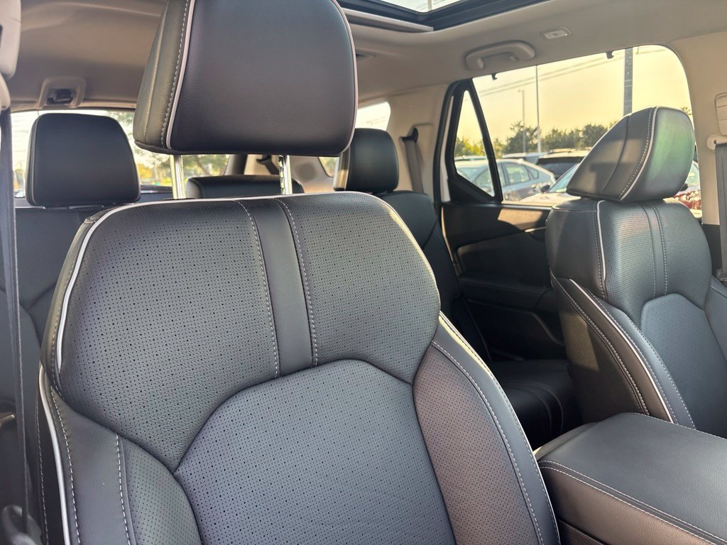 Used 2025 Honda Pilot Elite image 28