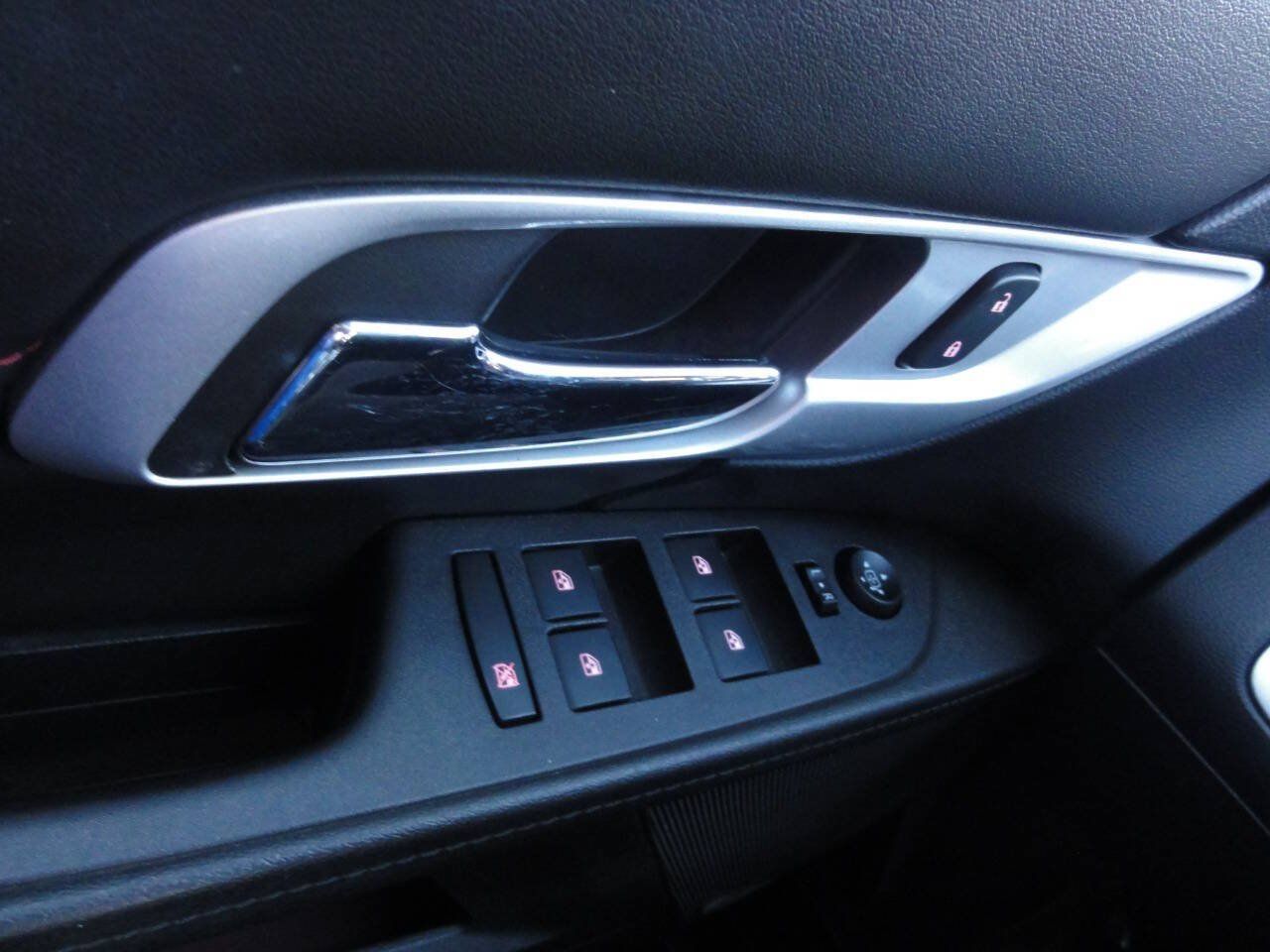 Used 2016 Chevrolet Trax LT AWD/4WD image 19