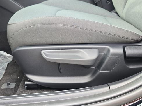 New 2025 Kia K4 LXS image 22