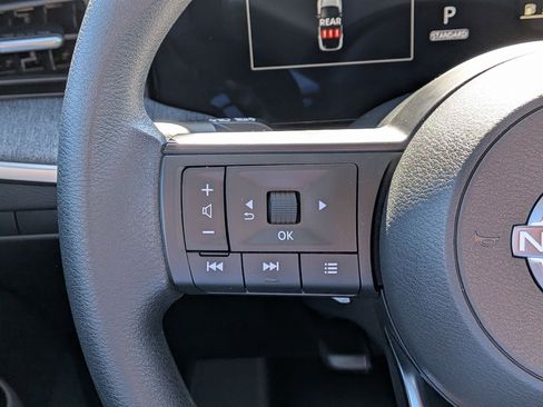Used 2025 Nissan Kicks SV AWD/4WD image 15