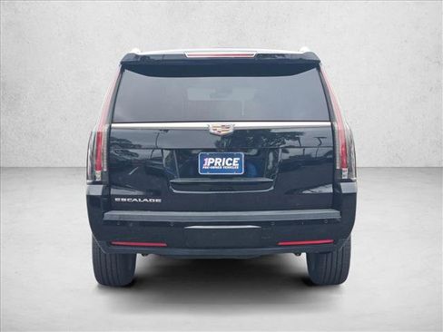 Used 2019 Cadillac Escalade Luxury image 7