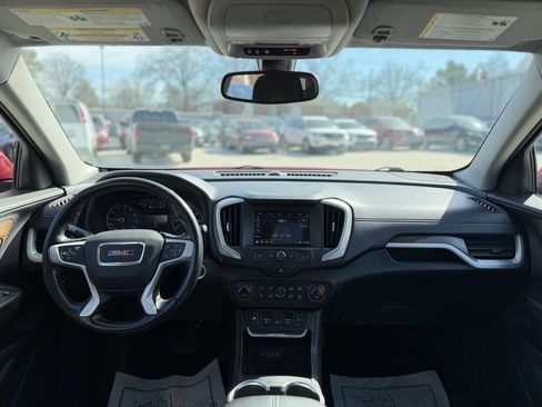 Used 2018 GMC Terrain SLE w/ Driver Convenience Package image 12