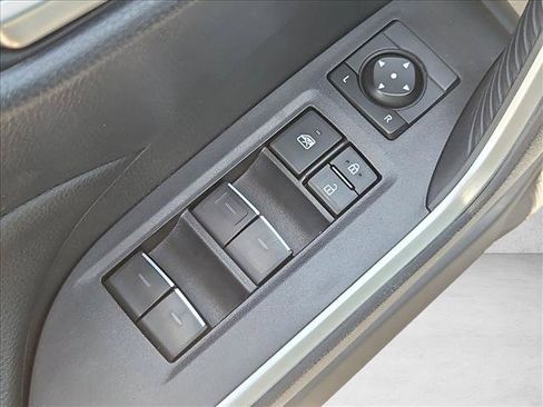 Used 2025 Toyota RAV4 XLE FWD image 11