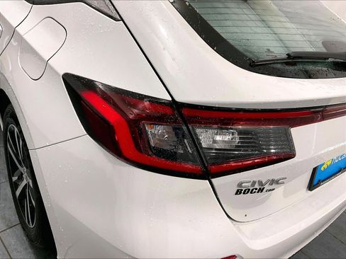 Used 2023 Honda Civic LX image 31