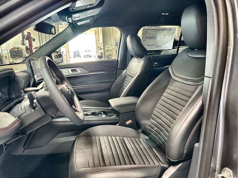 New 2026 Ford Explorer ST-Line w/ ST-Line Street Pack RWD image 12