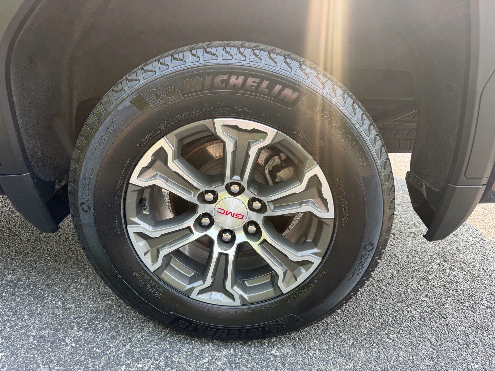 Used 2025 GMC Sierra 1500 SLT AWD/4WD image 29