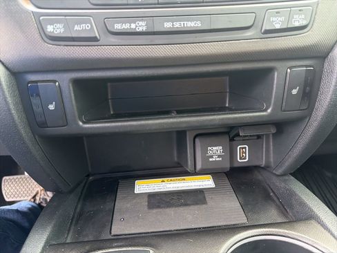 Used 2023 Honda Passport TrailSport image 19