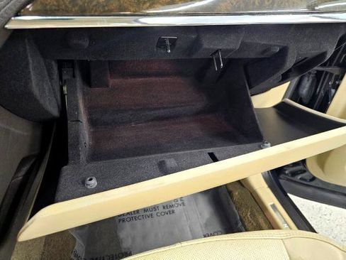 Used 2014 Lincoln MKS AWD w/ Equipment Group 101A image 23