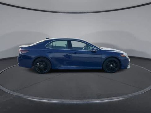 Used 2024 Toyota Camry XSE FWD image 9