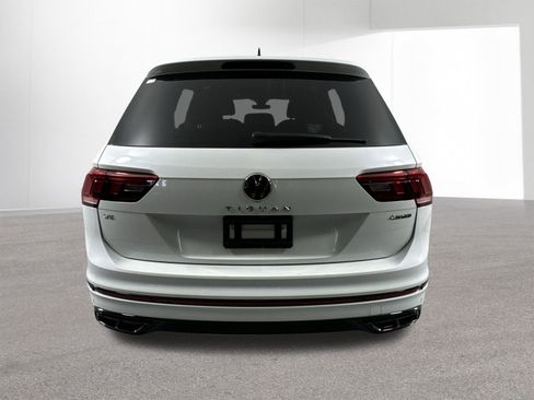 Used 2024 Volkswagen Tiguan SE R-Line w/ MDO Package, Two-Row image 35