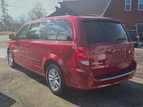 Used 2015 Dodge Grand Caravan SXT image 4