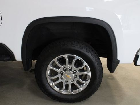 Used 2025 Chevrolet Silverado 2500 LT w/ Z71 Chrome Sport Edition AWD/4WD image 29