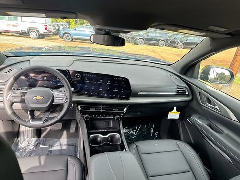 New 2026 Chevrolet Traverse LT image 31