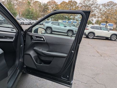 Used 2024 Mitsubishi Outlander SE image 28