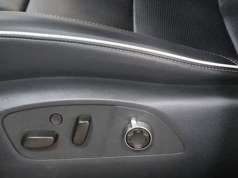 Used 2025 Buick Enclave Avenir w/ Super Cruise Package image 21