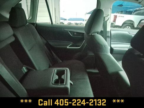 Used 2023 Toyota RAV4 LE AWD/4WD image 29