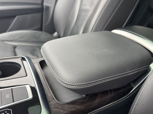 Used 2023 Audi Q8 Premium w/ Convenience Package image 22