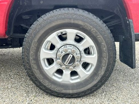 Used 2024 Ford F250 XLT AWD/4WD image 12