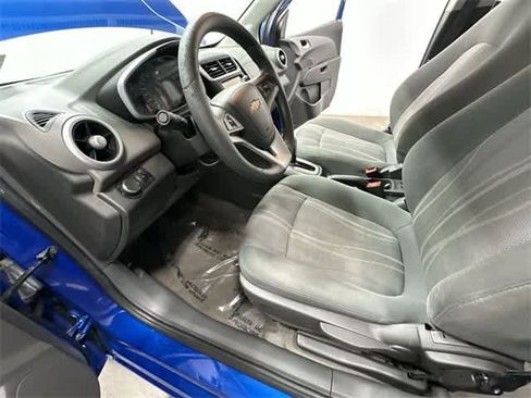 Used 2018 Chevrolet Sonic LT image 14