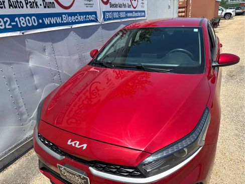 Used 2023 Kia Forte LXS FWD image 11