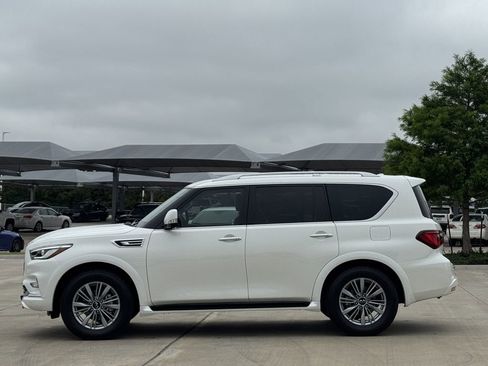 Used 2023 INFINITI QX80 Luxe w/ Cargo Package AWD/4WD image 3