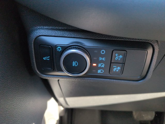 Certified 2025 Ford Explorer Active w/ Active Comfort Package AWD/4WD image 31