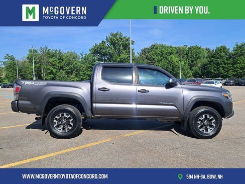 Used 2020 Toyota Tacoma TRD Off-Road w/ Technology Package AWD/4WD image 6