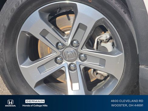 Certified 2025 Honda Pilot EX-L image 9