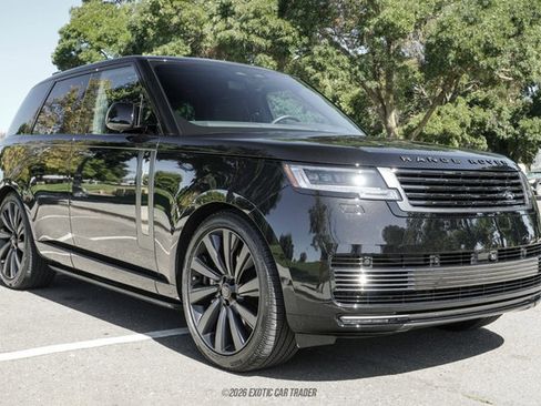 Used 2026 Land Rover Range Rover SV AWD/4WD image 12
