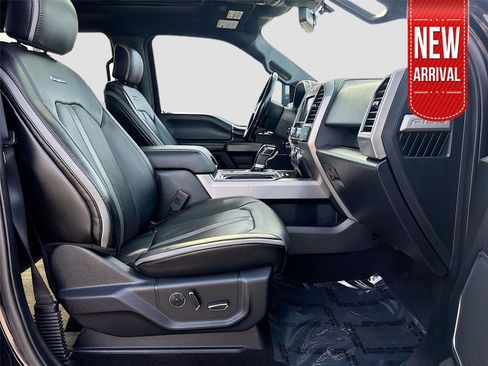 Used 2018 Ford F150 Platinum w/ Equipment Group 701A Luxury image 31