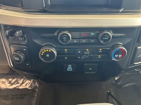 Used 2025 Ford F350 XLT image 48