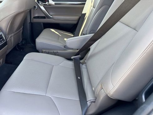 Used 2023 Lexus GX 460 Premium AWD/4WD image 13