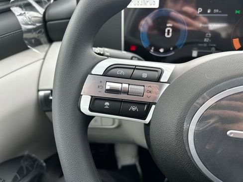 New 2026 Hyundai Tucson SE image 18