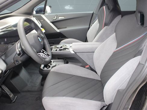 New 2026 BMW iX xDrive45 image 5