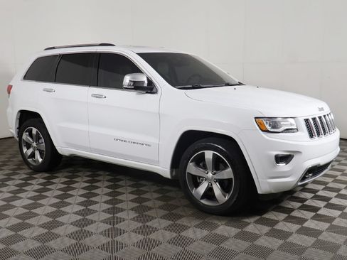 Used 2015 Jeep Grand Cherokee Overland AWD/4WD image 16