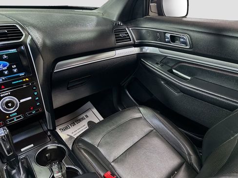 Used 2016 Ford Explorer Sport image 23