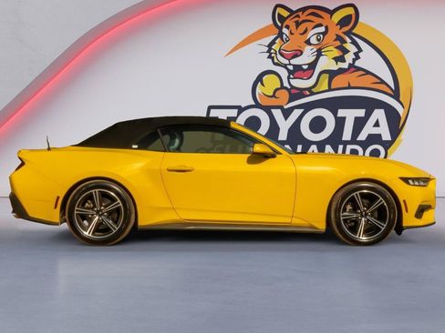 Used 2024 Ford Mustang Premium RWD image 4