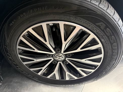 Used 2019 Volkswagen Jetta SEL FWD image 29
