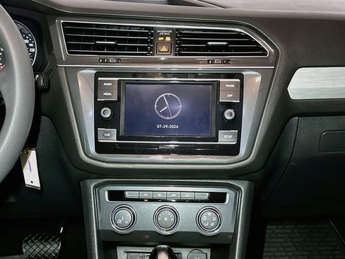 Used 2019 Volkswagen Tiguan S AWD/4WD image 15