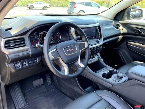 Used 2023 GMC Acadia Denali w/ Denali Technology Package AWD/4WD image 15