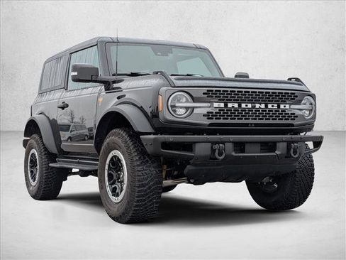 Used 2022 Ford Bronco Badlands image 3