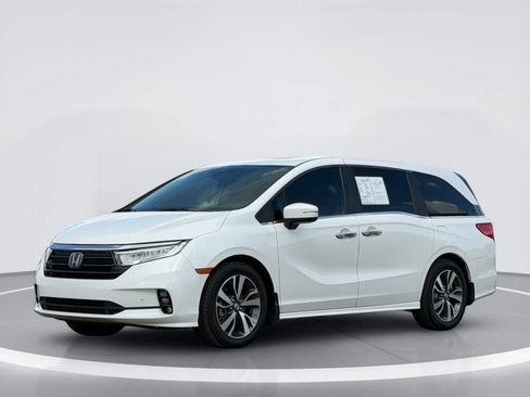 Used 2022 Honda Odyssey Touring image 2