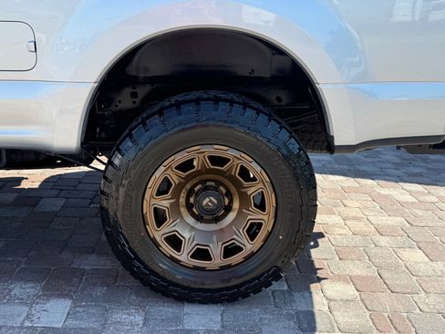 Used 2019 Ford F250 Lariat image 29