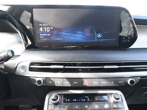 Used 2025 Hyundai Palisade SEL FWD image 16